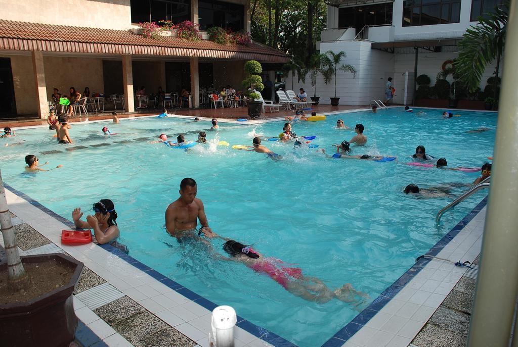 Hotel Sandjaja Palembang Esterno foto