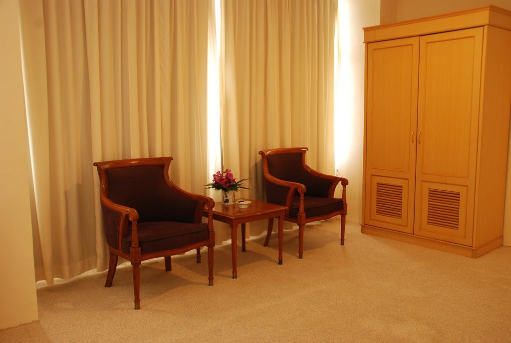 Hotel Sandjaja Palembang Esterno foto