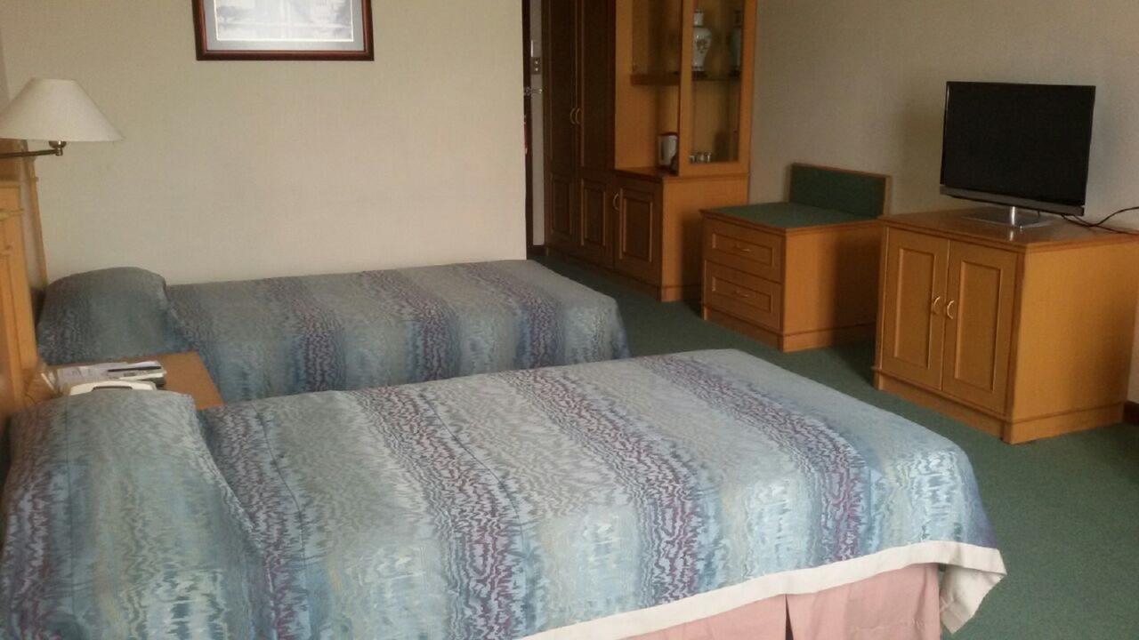 Hotel Sandjaja Palembang Esterno foto